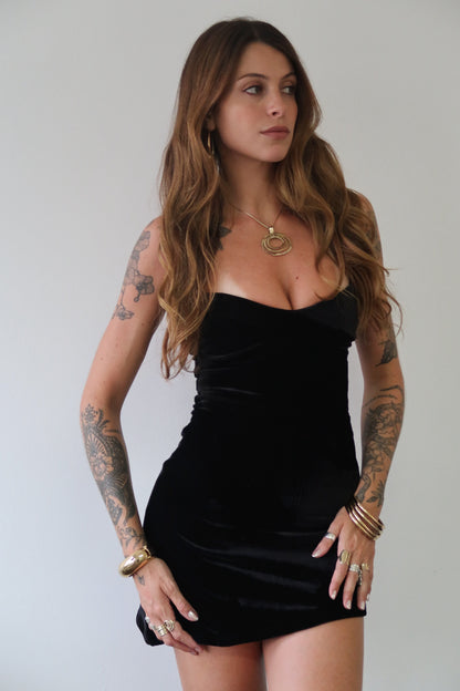 Vestido Lust Curto Black Velvet