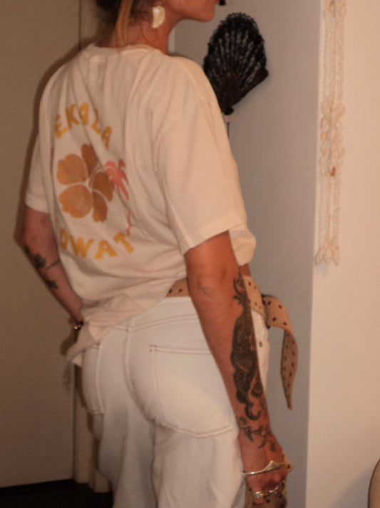 Camiseta Ekala x Owat Creme